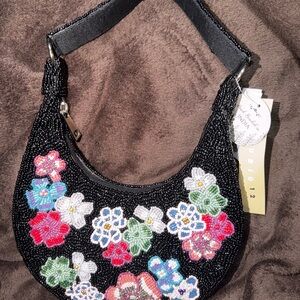 Elegant Floral Beaded Shoulder Bag